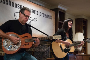 Louise Mosrie and Cliff Eberhardt House Concert